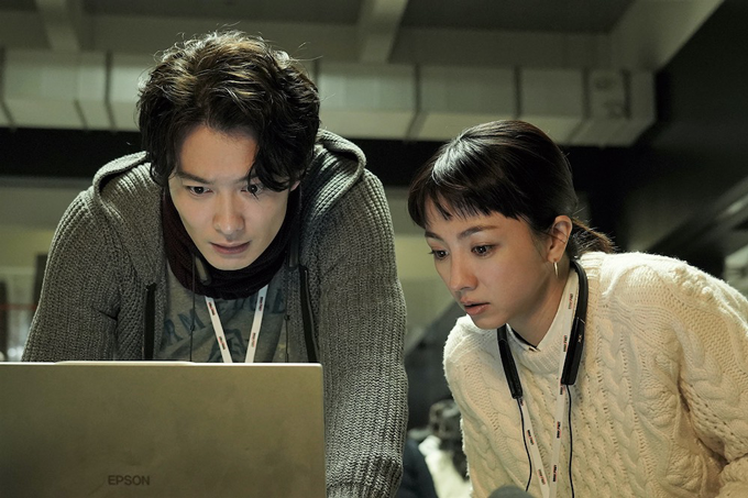 舟渡エレナと梨本孔が危機的状況に追い込まれる