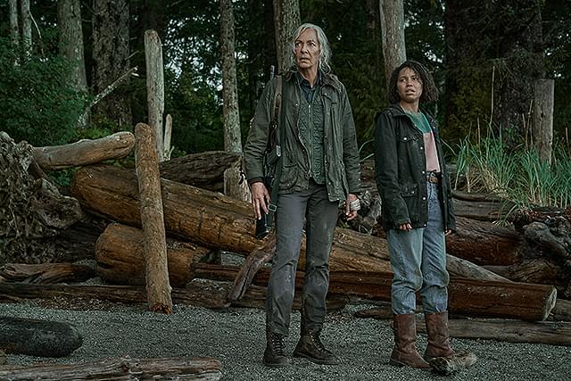 感情を表に出さないルーと、娘を探すのに必死のハンナ