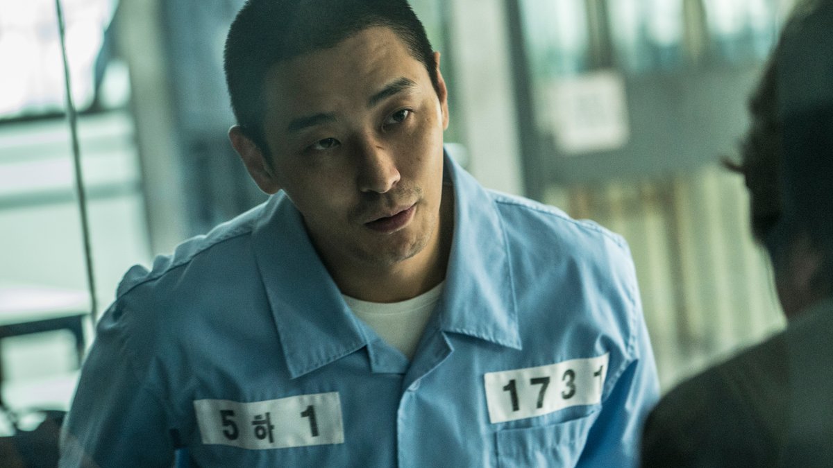 チュ・ジフン演じるカン・テオが『俺は7人殺した』と告白する場面