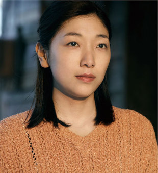 安藤サクラ演じる仁科涼子は物語の感情を支える存在