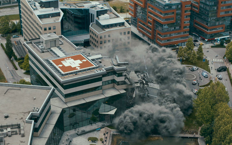 テロ攻撃により崩壊していくホワイトハウスの外観