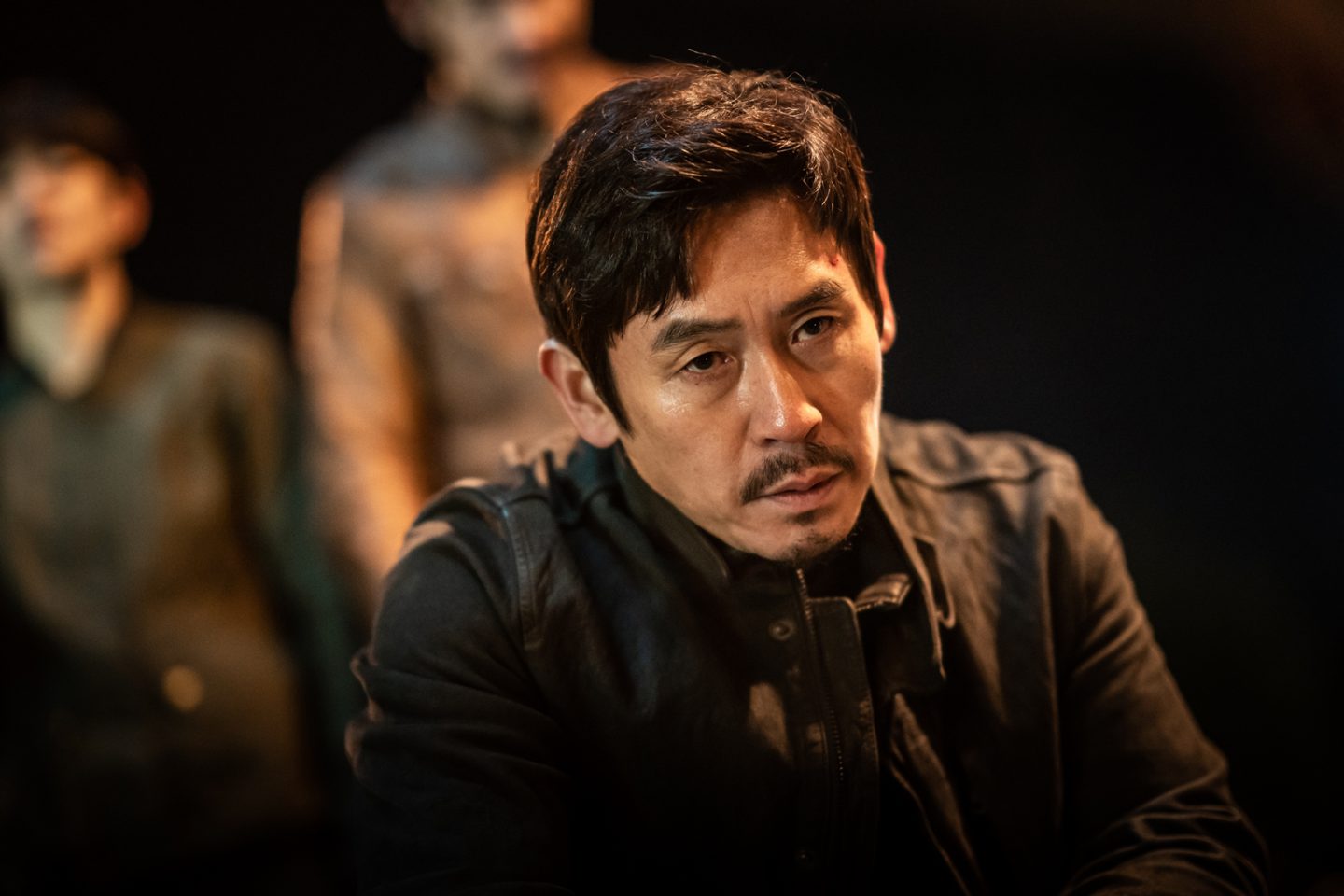 ソル・ギョング演じるチ・ガンイン（通称『夜叉』）は、方法はどうあれ結果だけ残す完璧な有言実行な男だ。