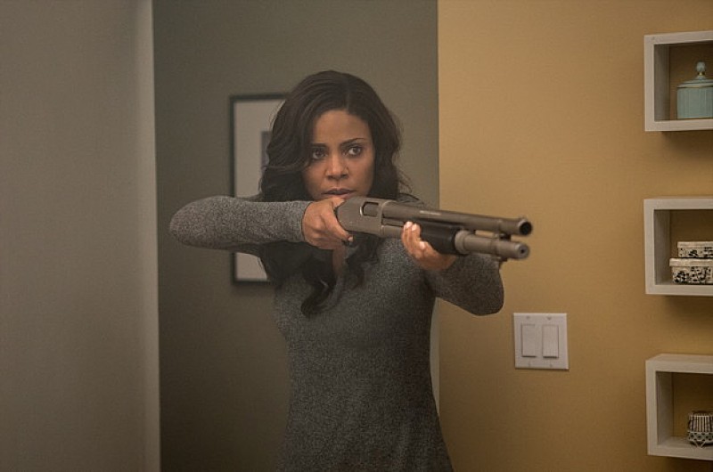 カーターを撃つ決断をしたリア