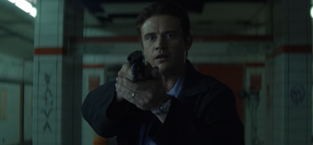 犯人を追い詰めたトーマス