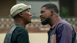 挑発するギャングに怒りを募らせるザック