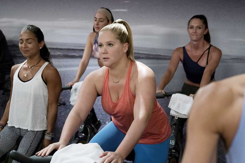 ジムで事故に遭うレネー