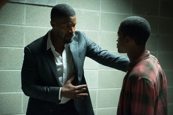 息子を救おうとするヴィンセント