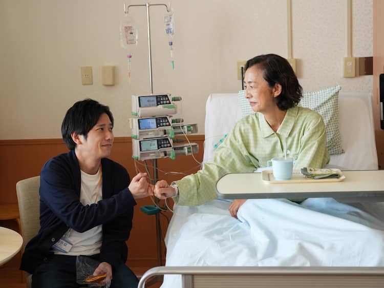 悟とみゆきの関係を温かく見守る母・玲子